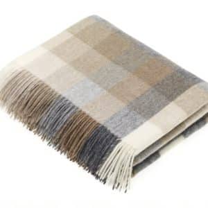 Bronte By Moon- Harlequin Throw in Natural